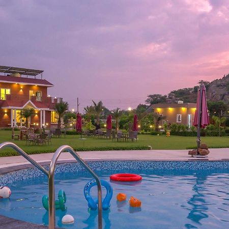 Stayvista At Hillside Paradise Dhauj المظهر الخارجي الصورة