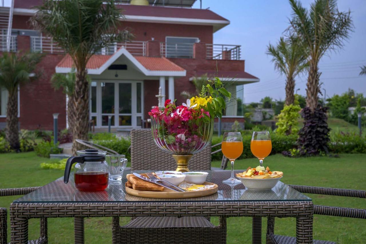 Stayvista At Hillside Paradise Dhauj المظهر الخارجي الصورة